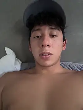 Snapshot of leduck7 chatting on 5, 4, 2026 leduck7 online show from 5, 4, 2026