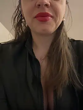 ladywithbigass online show from 5, 2, 2026