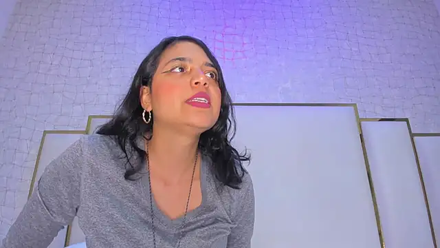 thalia888  online show from 12, 4, 2026