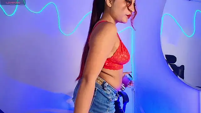 Snapshot of Naiaa_Cruz chatting on 20, 5, 2026 Naiaa Cruz online show from 20, 5, 2026