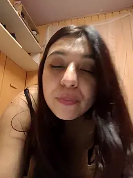 caronicole77 online show from 22, 4, 2026