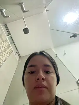Luciaparker03 online show from 9, 7, 2026