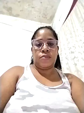 Big ass submissive online show from 23, 2, 2026