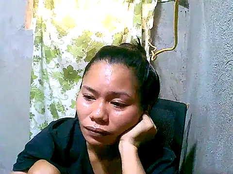 Snapshot of Sweeetgurll chatting on 28, 11, 2025 Sweeetgurll online show from 28, 11, 2025