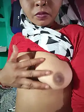 Snapshot of Monika_thakurr chatting on 20, 7, 2026 Monika thakurr online show from 20, 7, 2026