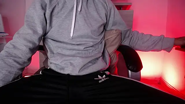 Snapshot of Mr_Klein_69 chatting on 31, 10, 2025 Mr Klein 69 online show from 31, 10, 2025