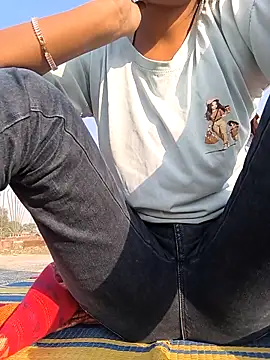 Antique-stickchart-couple online show from 7, 11, 2025