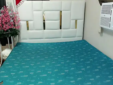 Snapshot of diamondnaked_ chatting on 7, 10, 2025 diamondnaked online show from 7, 10, 2025