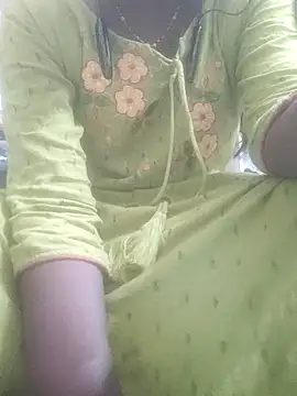 Snapshot of hotmahitha chatting on 13, 5, 2026 hotmahitha online show from 13, 5, 2026