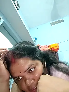 Snapshot of Rashi_cut chatting on 10, 9, 2025 Rashi cut online show from 10, 9, 2025
