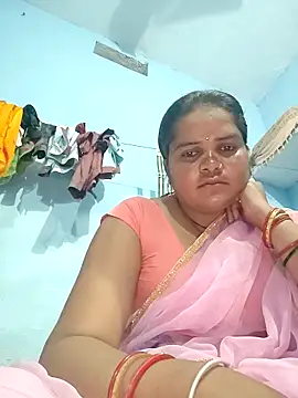 Snapshot of Rashi_cut chatting on 8, 10, 2025 Rashi cut online show from 8, 10, 2025