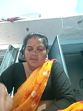 Snapshot of Rashi_cut chatting on 15, 10, 2025 Rashi cut online show from 15, 10, 2025