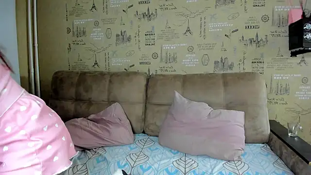 Kelly Gerzikaa online show from 28, 10, 2025