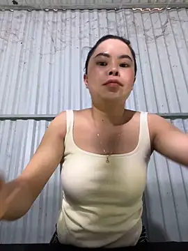 Snapshot of han-cute chatting on 10, 11, 2025 han-cute online show from 10, 11, 2025