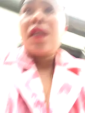 Snapshot of han-cute chatting on 18, 11, 2025 han-cute online show from 18, 11, 2025