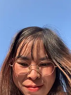 Snapshot of han-cute chatting on 27, 11, 2025 han-cute online show from 27, 11, 2025