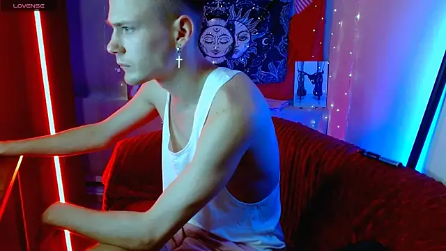 Xavier Night81 online show from 25, 9, 2025