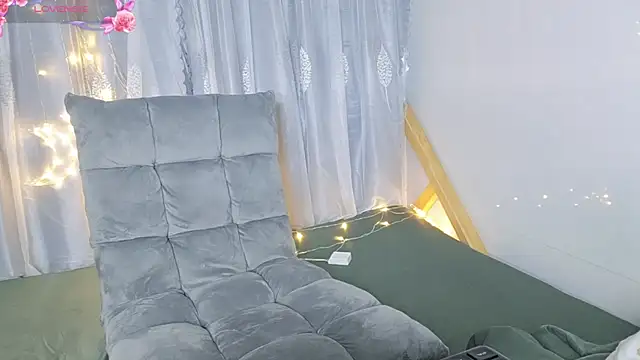 Jade-0906 online show from 16, 9, 2025