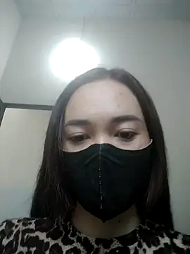 Snapshot of __LuLLu__ chatting on 13, 9, 2025   LuLLu   online show from 13, 9, 2025