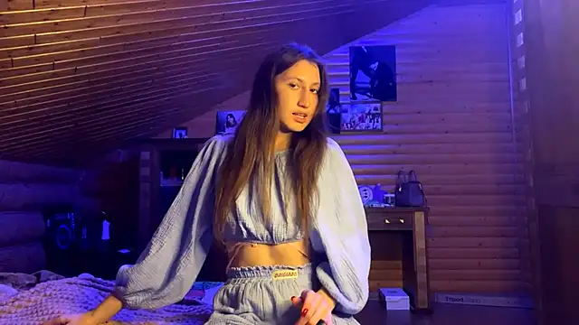 Shyselly online show from 12, 9, 2025