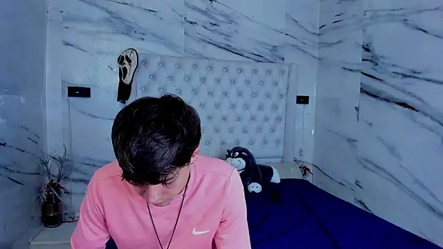 Ari and Storm online show from 5, 2, 2026