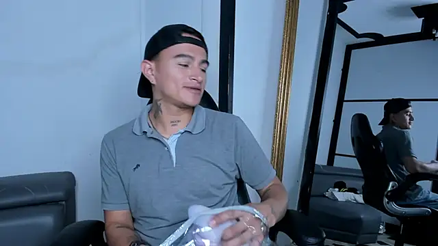Snapshot of LiamDeep chatting on 3, 10, 2025 LiamDeep online show from 3, 10, 2025
