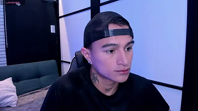 Snapshot of LiamDeep chatting on 7, 10, 2025 LiamDeep online show from 7, 10, 2025