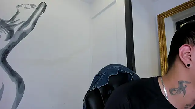 Snapshot of LiamDeep chatting on 9, 10, 2025 LiamDeep online show from 9, 10, 2025
