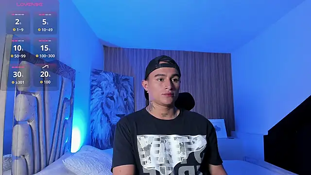 Snapshot of LiamDeep chatting on 10, 10, 2025 LiamDeep online show from 10, 10, 2025
