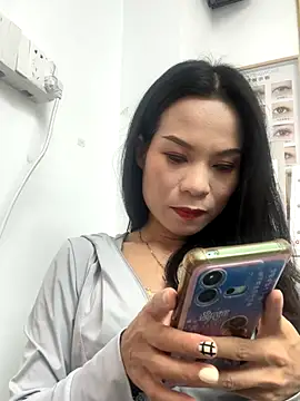 Baby-mmm online show from 28, 10, 2025