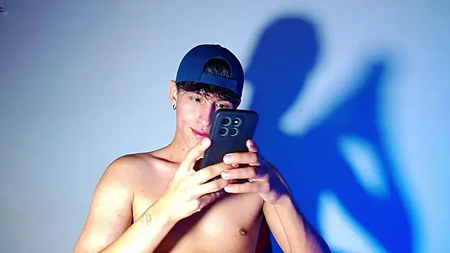 rowanbigboy23 online show from 20, 12, 2025