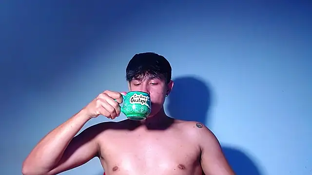 rowanbigboy23 online show from 18, 4, 2026