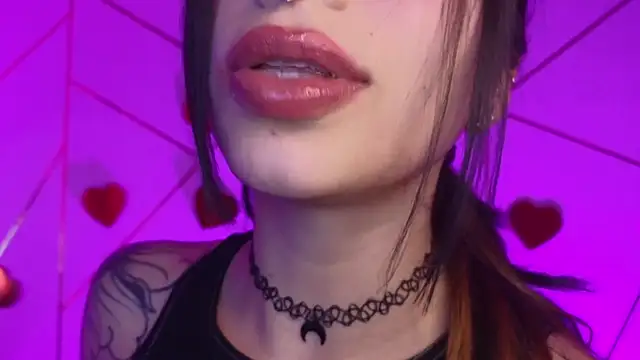 Hollyxx  online show from 10, 3, 2026