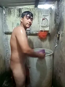 Snapshot of lalop221 chatting on 4, 10, 2025 lalop221 online show from 4, 10, 2025