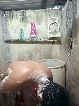 Snapshot of lalop221 chatting on 9, 10, 2025 lalop221 online show from 9, 10, 2025