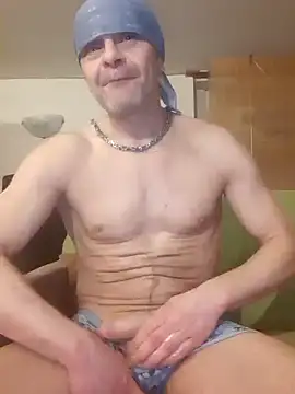 Snapshot of Kuba_Gd chatting on 31, 12, 2024 Kuba Gd online show from 31, 12, 2024