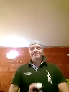 Snapshot of Kuba_Gd chatting on 14, 11, 2025 Kuba Gd online show from 14, 11, 2025