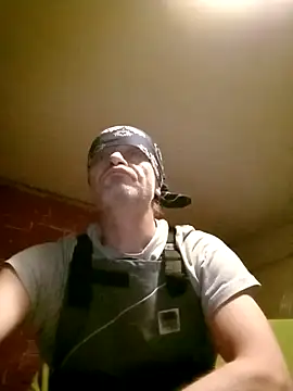 Snapshot of Kuba_Gd chatting on 14, 12, 2025 Kuba Gd online show from 14, 12, 2025