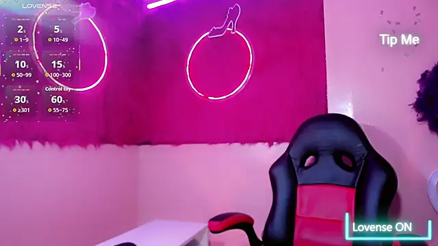 Madiso Santiel online show from 10, 9, 2025