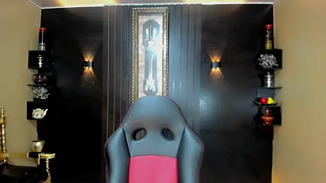 Madiso Santiel online show from 15, 10, 2025