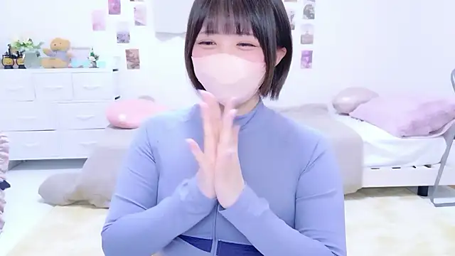 Hinata Sun online show from 18, 3, 2026