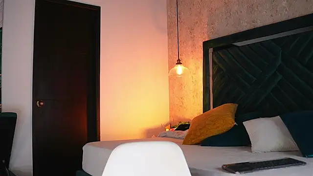 Sofi Moreno online show from 17, 4, 2026