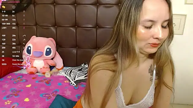 Snapshot of juliana_soto1 chatting on 23, 10, 2025 juliana soto1 online show from 23, 10, 2025