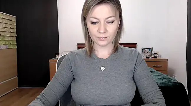 ParadiseAlina online show from 2, 2, 2025