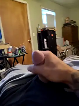 Snapshot of Wolfyking95 chatting on 11, 9, 2025 Wolfyking95 online show from 11, 9, 2025