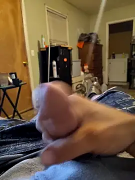 Snapshot of Wolfyking95 chatting on 28, 10, 2025 Wolfyking95 online show from 28, 10, 2025