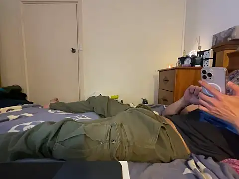 Snapshot of Stelan690 chatting on 8, 9, 2025 Stelan690 online show from 8, 9, 2025