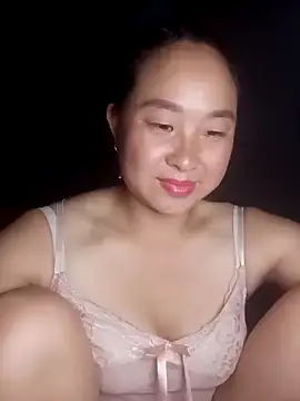 Snapshot of suki-lady chatting on 12, 9, 2025 suki-lady online show from 12, 9, 2025