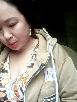 Snapshot of suki-lady chatting on 7, 11, 2025 suki-lady online show from 7, 11, 2025