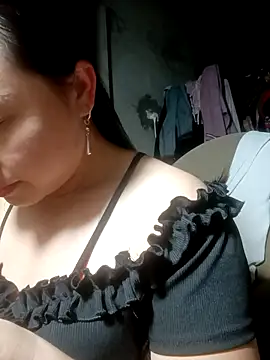 Snapshot of suki-lady chatting on 10, 11, 2025 suki-lady online show from 10, 11, 2025